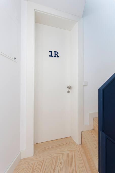 Appartamento Sao Vicente IV - Eco-Flat With French Balcony & View Lisbona Esterno foto