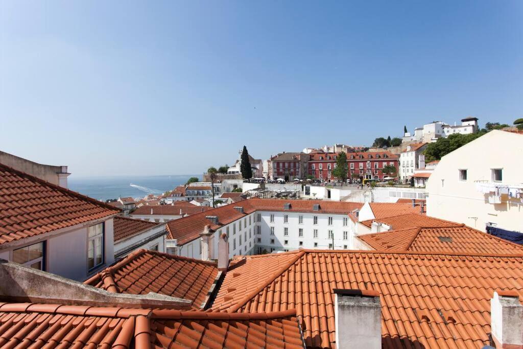 Appartamento Sao Vicente IV - Eco-Flat With French Balcony & View Lisbona Esterno foto